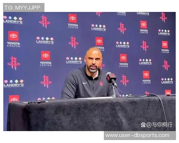 媒体人:火箭替补席确实没几个正常人了得亏末节有霍勒迪和申京 媒体人:火箭替补席确实没几个正常人了得亏末节有霍勒迪和申京